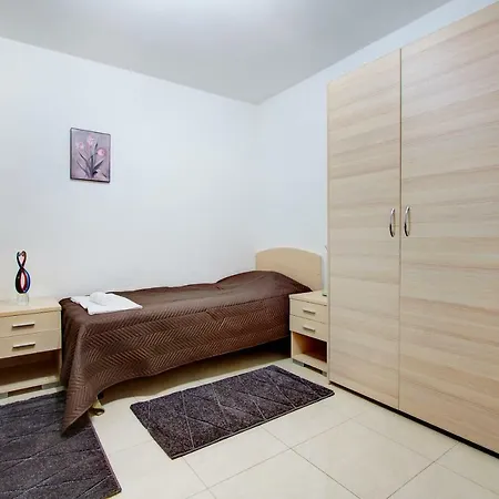 K14 -3bdrm Penthouse With Views - Superb Location Apartamento Msida